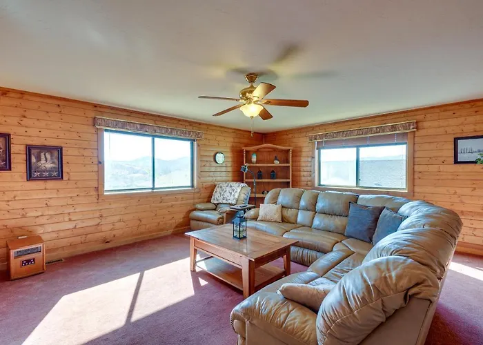 Large Deck And Mountain Views Getaway! Prescott