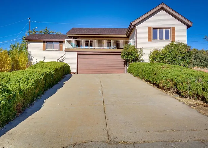 Large Deck And Mountain Views Getaway! * Prescott